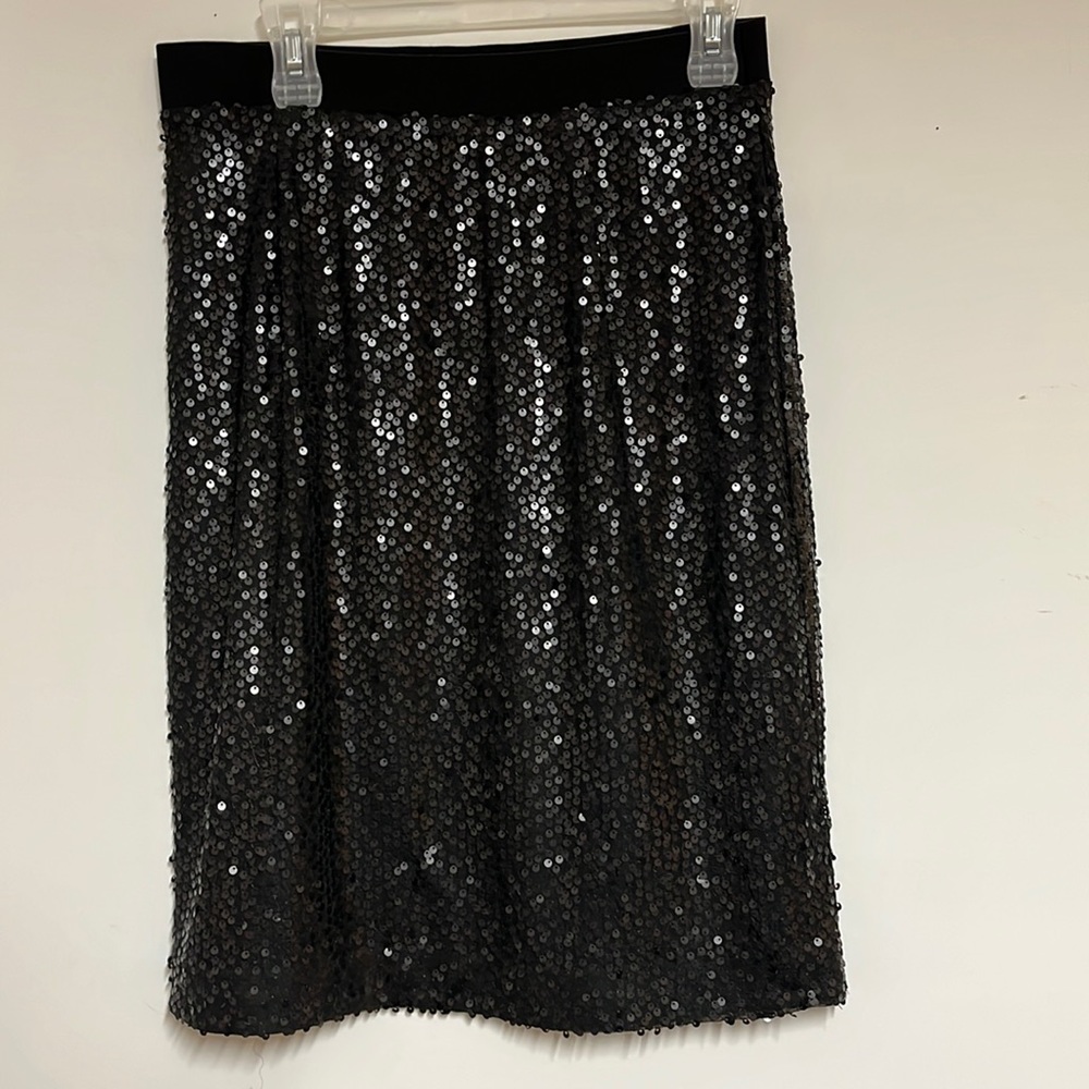 Ladies black sequinned skirt, size US Small